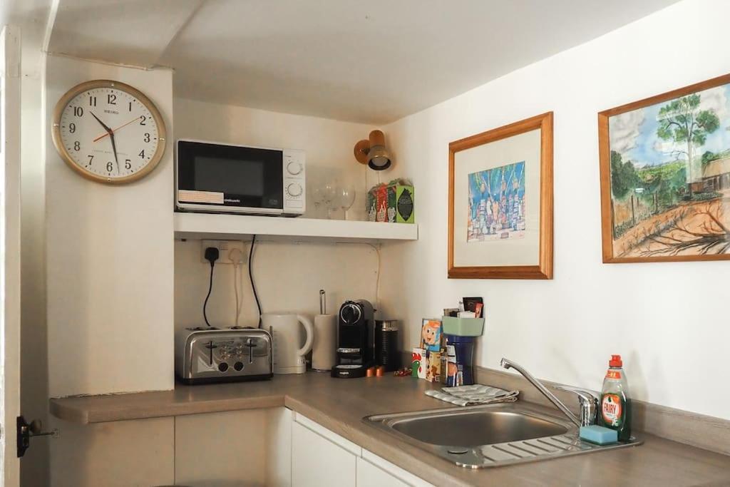 Landford'S Cottage, Your Retreat! Екстер'єр фото